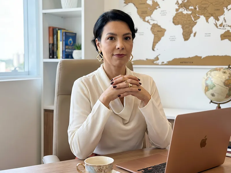 Atendimento online — Dra. Cintia Reis